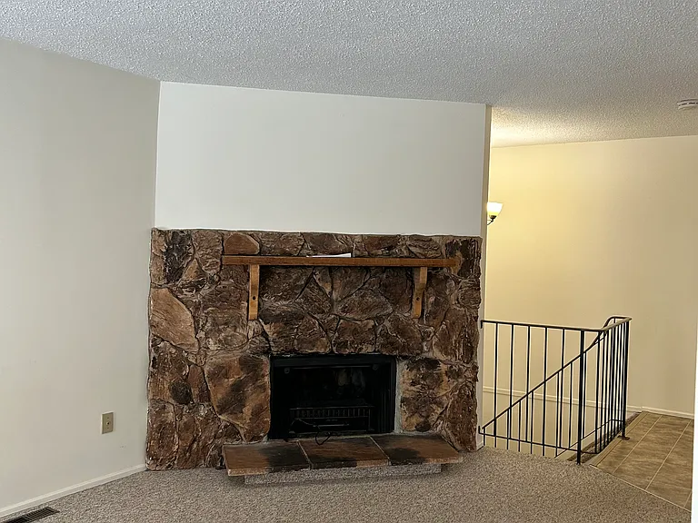 5202 61st Ave #1 — Photo 4