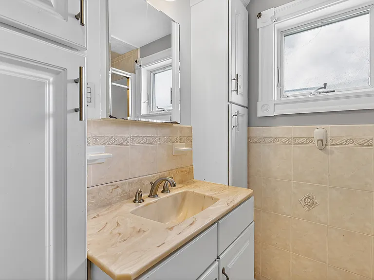 36 Mapleton St — Photo 29