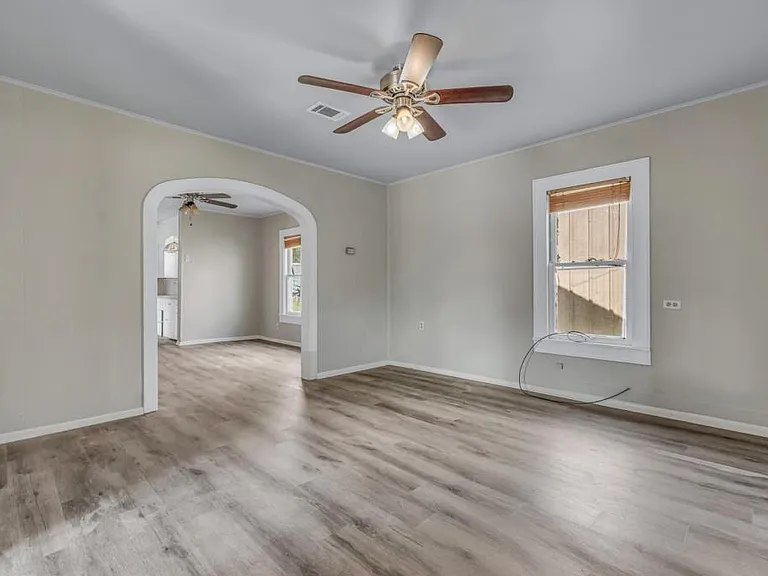 803 N Banks St — Photo 5