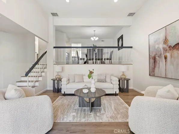 5800 Owensmouth Ave APT 14, Woodland Hills, CA 91367