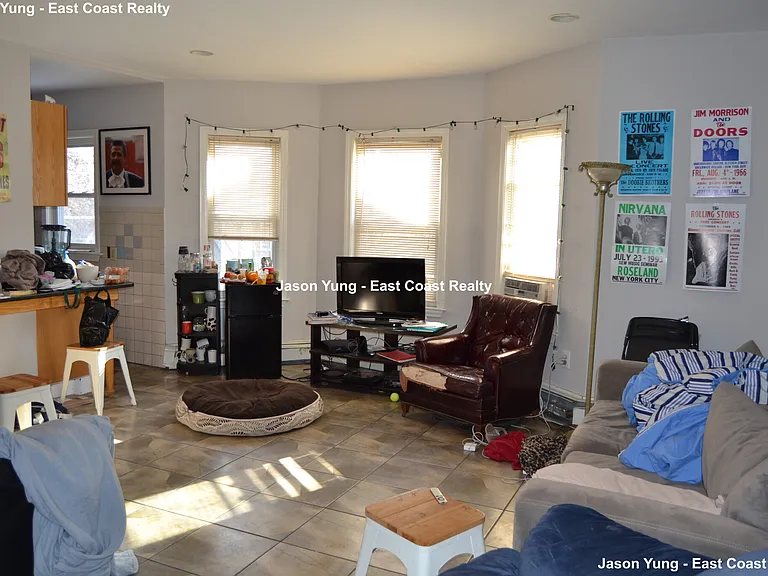 66 Quint Ave #1 — Photo 1