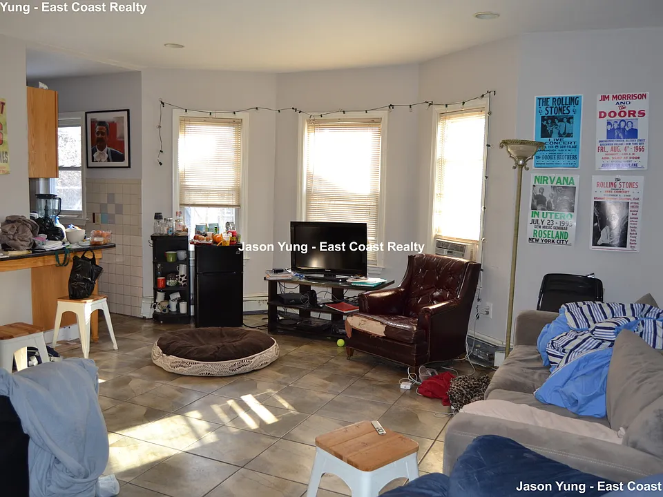 66 Quint Ave #1