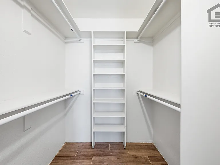 6011 W Townley Ave — Photo 24