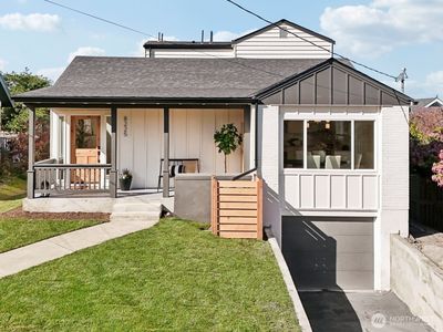 8225 Latona Avenue NE, Seattle, WA, 98115