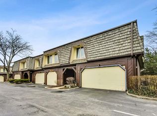 1671 Winnetka Rd, Glenview, IL 60025