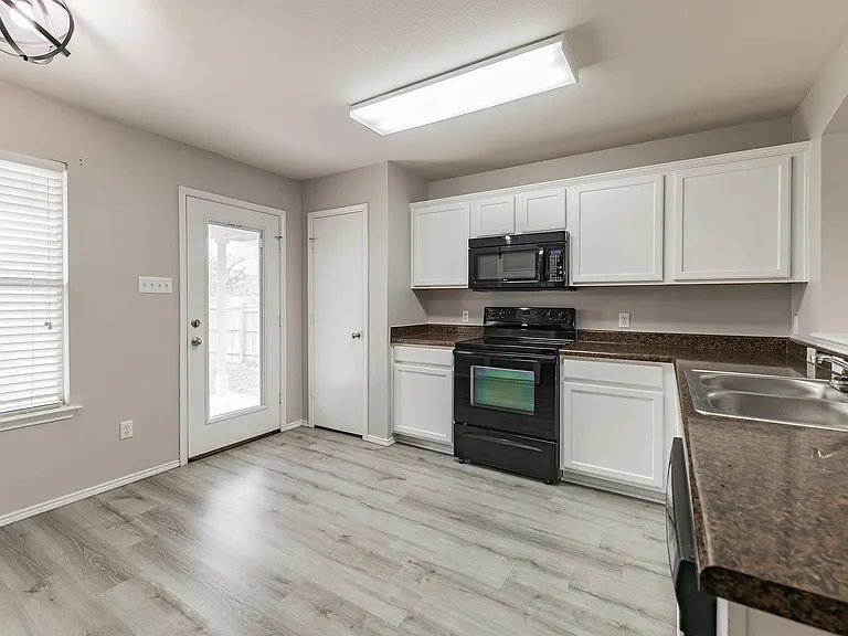 105 Pullman Place Blvd — Photo 14