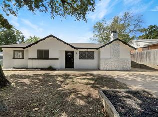 24 Coffee Tavern Rd, Bedford, TX 76022