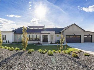 73105 E Grand Bluff Loop, Kennewick, WA 99338