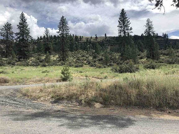 3rd image of 3401 Sandy Dr