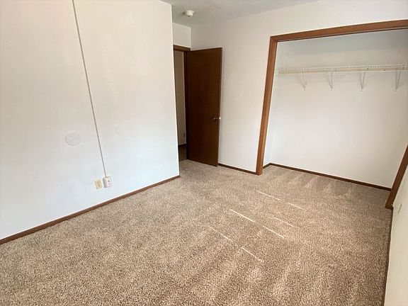 5th image of 134 N Hyland Ave #2
