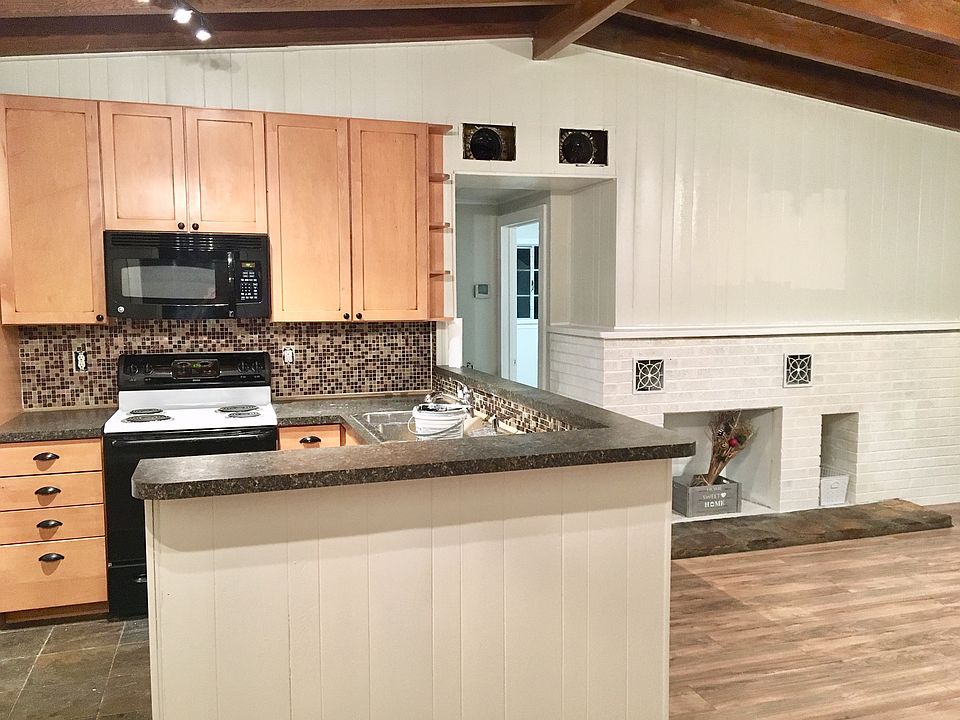 2nd image of 3148 16th St N