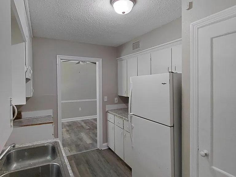 3324 Vineville Ave — Photo 25
