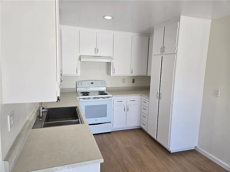 7040 Auburn Way — Photo 5