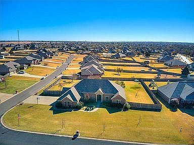 Beautiful corner lot on a cul-de-sac!