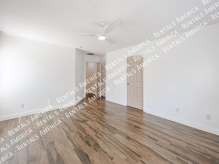 15428 W Mauna Loa Ln — Photo 28