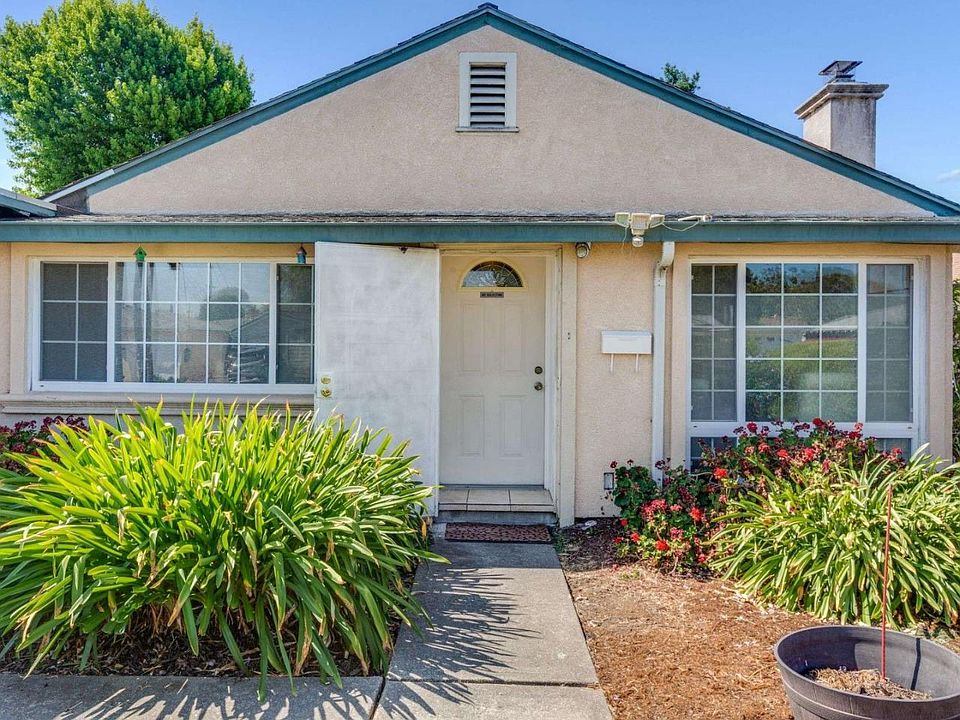 きさらぎ　1028 1026 & 1028 Seeta Dr, Sandy Ridge, NC 27046 | Zillow