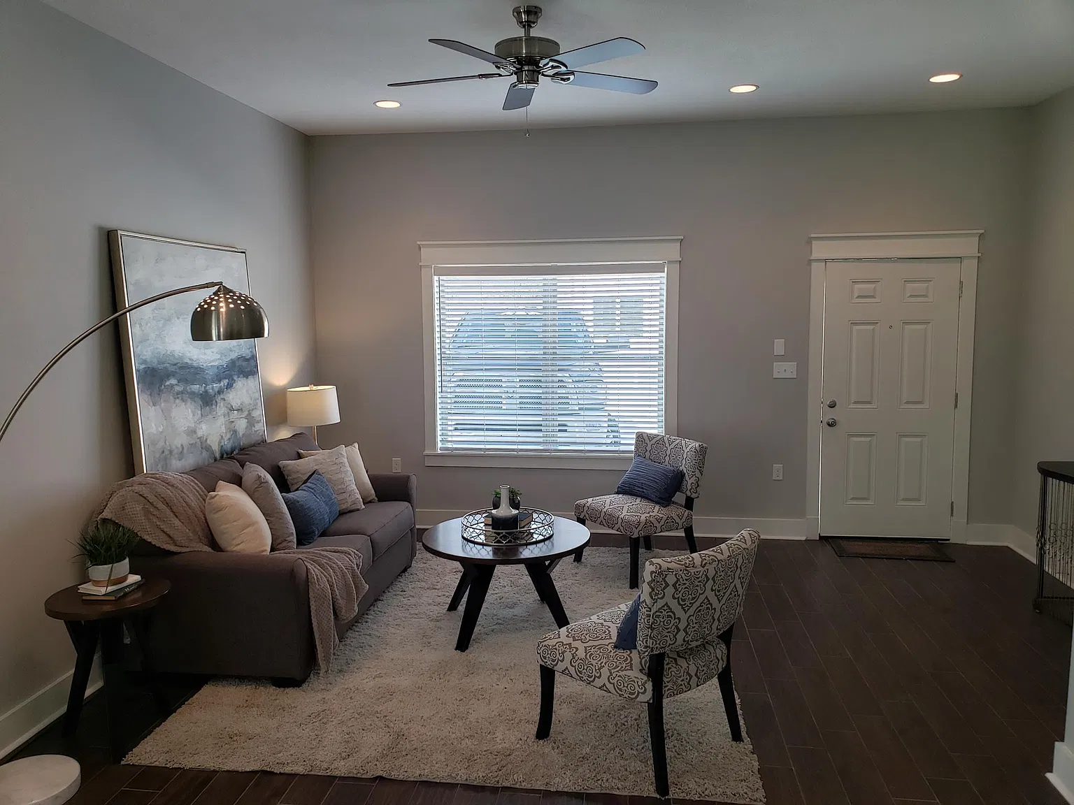 3 bed, 2.5 bath, 1512 sqft, $1,595 — Photo 2