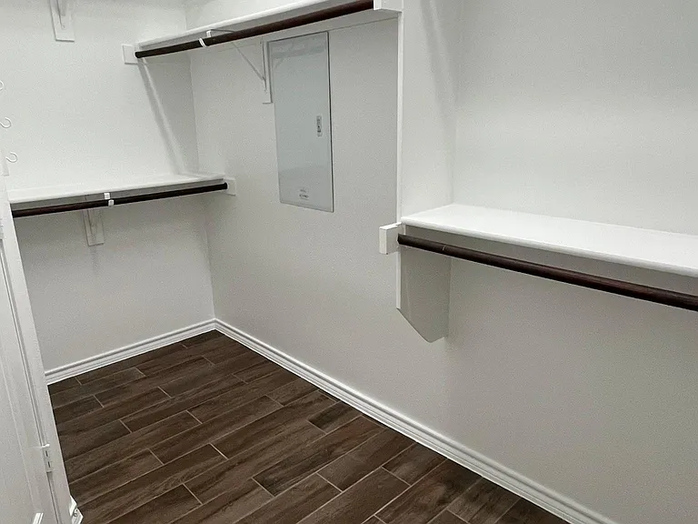 1805 Lark Ln — Photo 18