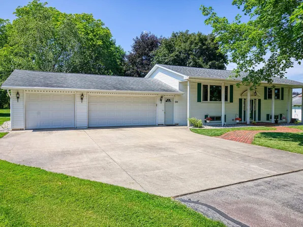 N319 Hillside Dr, Appleton, WI 54915