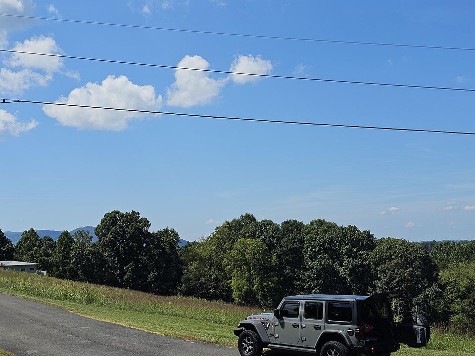 2nd image of 14 Tranquility Ridge Dr