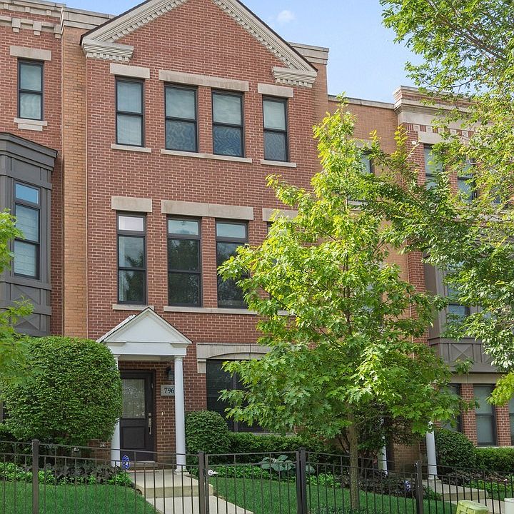 1st image of 796 Laurel Ave