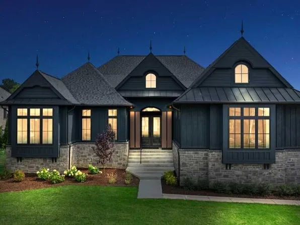 7158 Sawgrass Dr, Washington, MI 48094