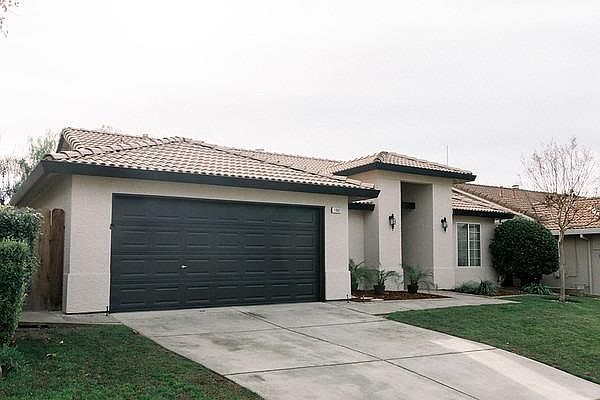 1st image of 1367 Sand Hill Ct