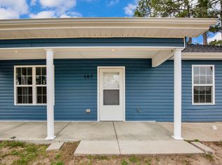 107 Bruce Ln, Spring Lake, NC 28390