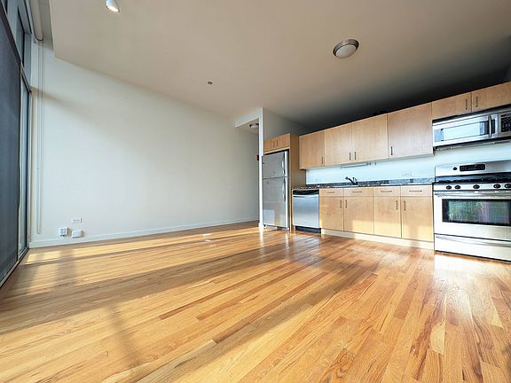2nd image of 1720 S Michigan Ave APT 3214