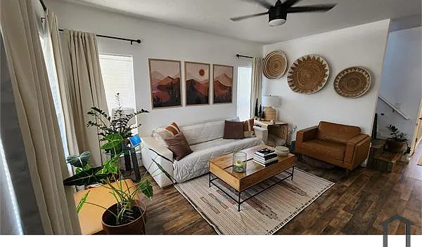 1021 Edith Blvd NE — Photo 9