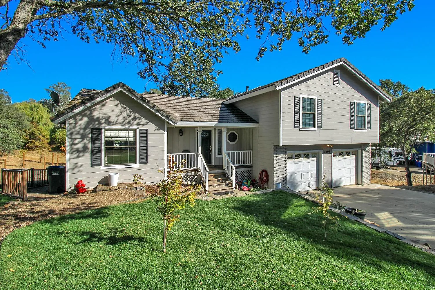 2493 Hogan Ct photo 1