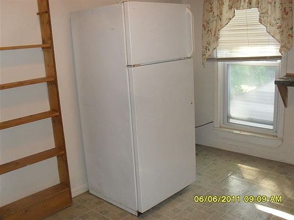 Kitchen (2) - 470 Cesar Chavez