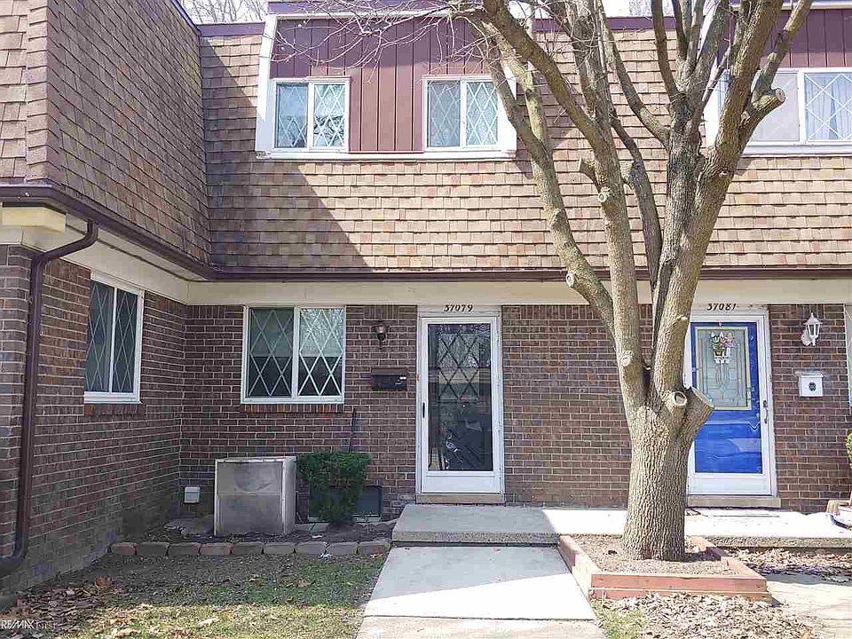1st image of 37079 E Aragona Dr