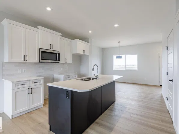 3601 40th Ave, Beaumont, AB T4X 3B5