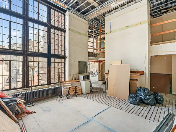 5 Tudor City Place image 8 of 23