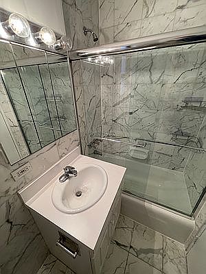 4th image of 331 E 84th St #1