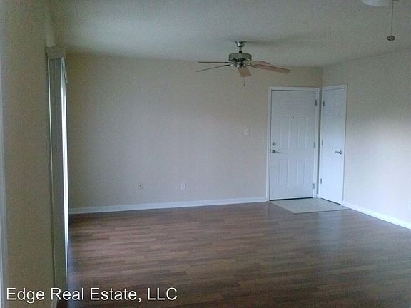 4th image of 251 Pompano Dr SE #C