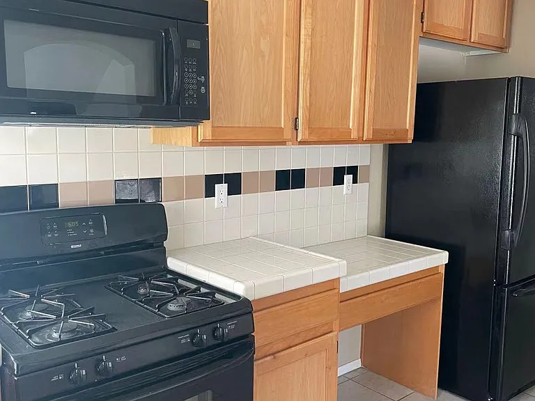 9316 Canalino Dr — Photo 10
