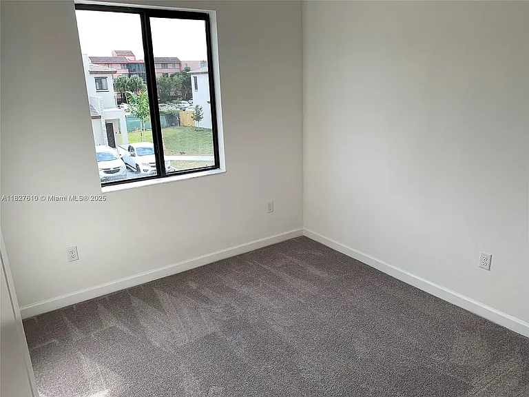 303 NE 208th Ter — Photo 18