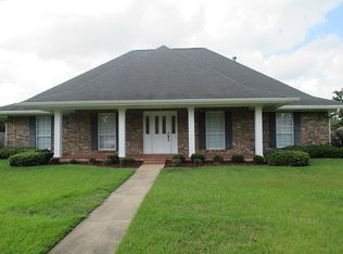 4036 Waterford Dr, Alexandria, LA 71303