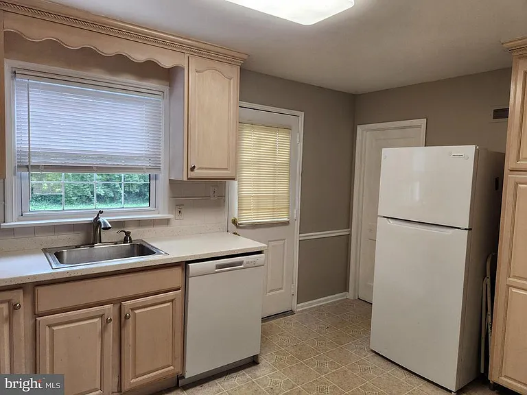 113 Fairfax Blvd — Photo 5