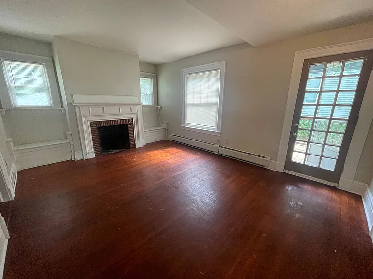 30 George St #1 — Photo 3