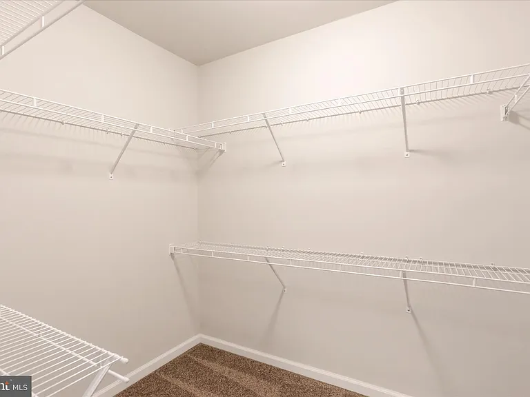 20 Delano Dr — Photo 30