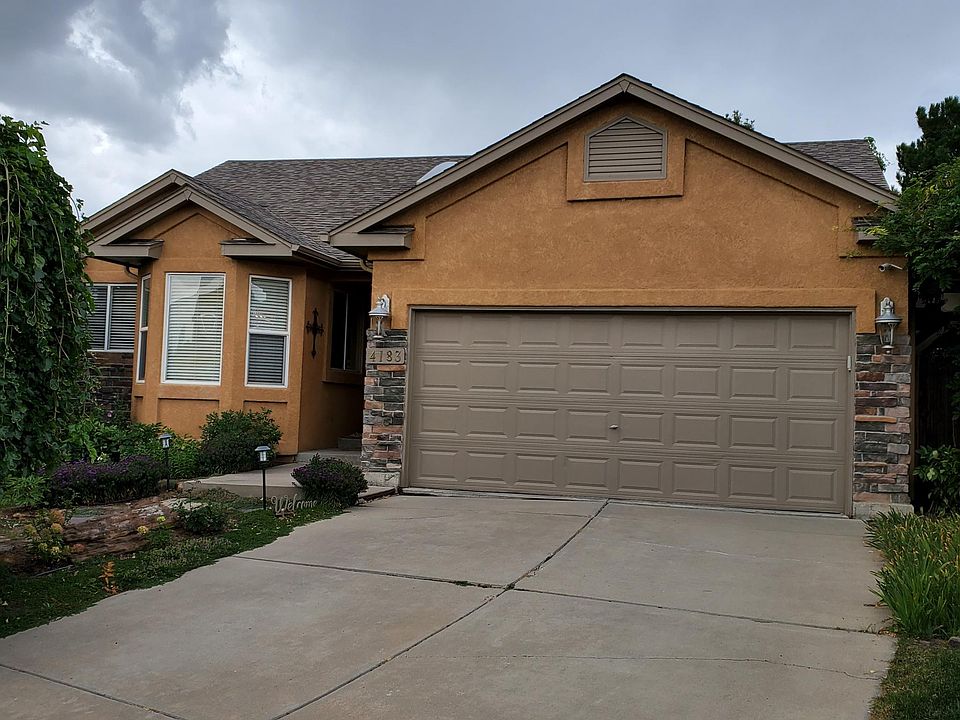 Front entrance with two car garage