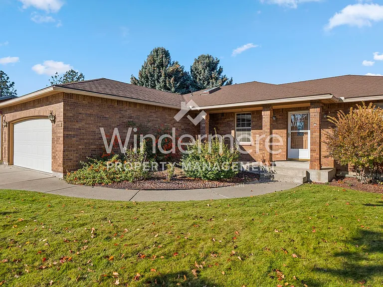 10435 N Iroquois Ct — Photo 25