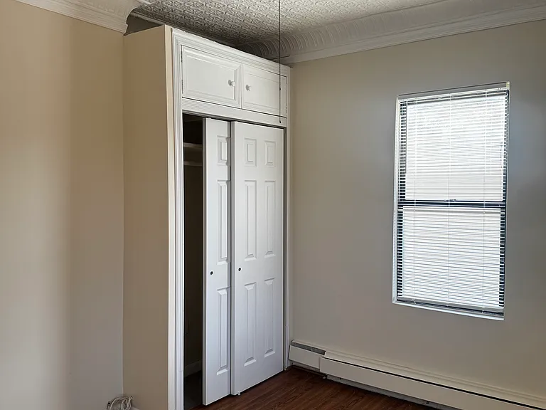 1100 E 180th St #2 — Photo 15