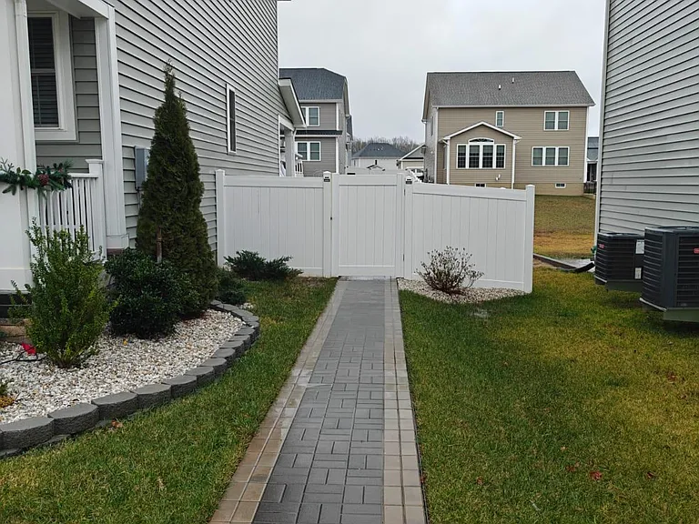 7810 Bexley Ln — Photo 5