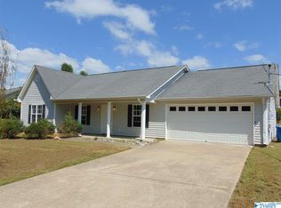 4215 Georgia Mountain Rd, Guntersville, AL 35976