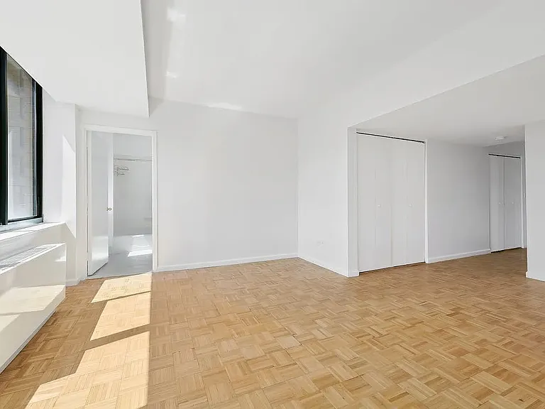 200 W 60th St #6B — Photo 4