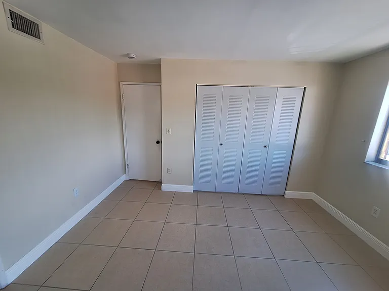 2730 W 61st Pl #201 — Photo 15